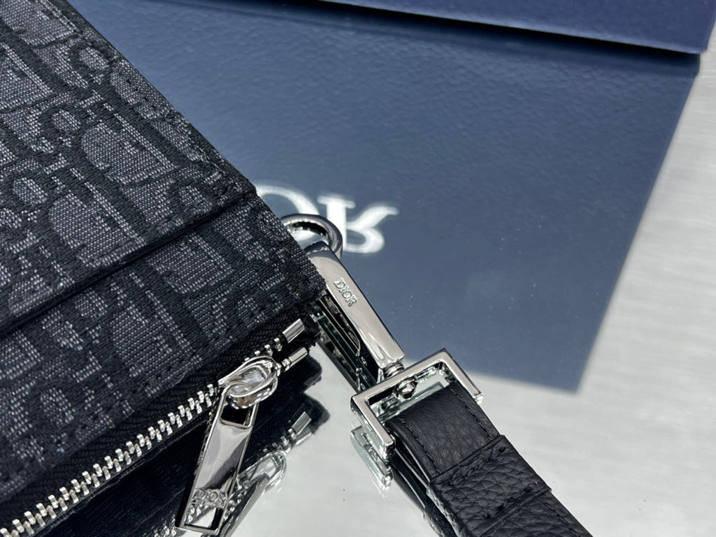 DIOR SADDLE 28 BAG IN BLACK OBLIQUE JACQUARD