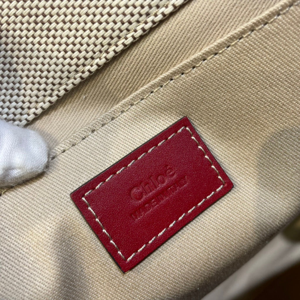 CHLOE MEDIUM STRAP WOODY TOTE BAG 37 IN BEIGE LINEN CANVAS BLACK WEBBING LOGO EMBROIDER RED CALFSKIN