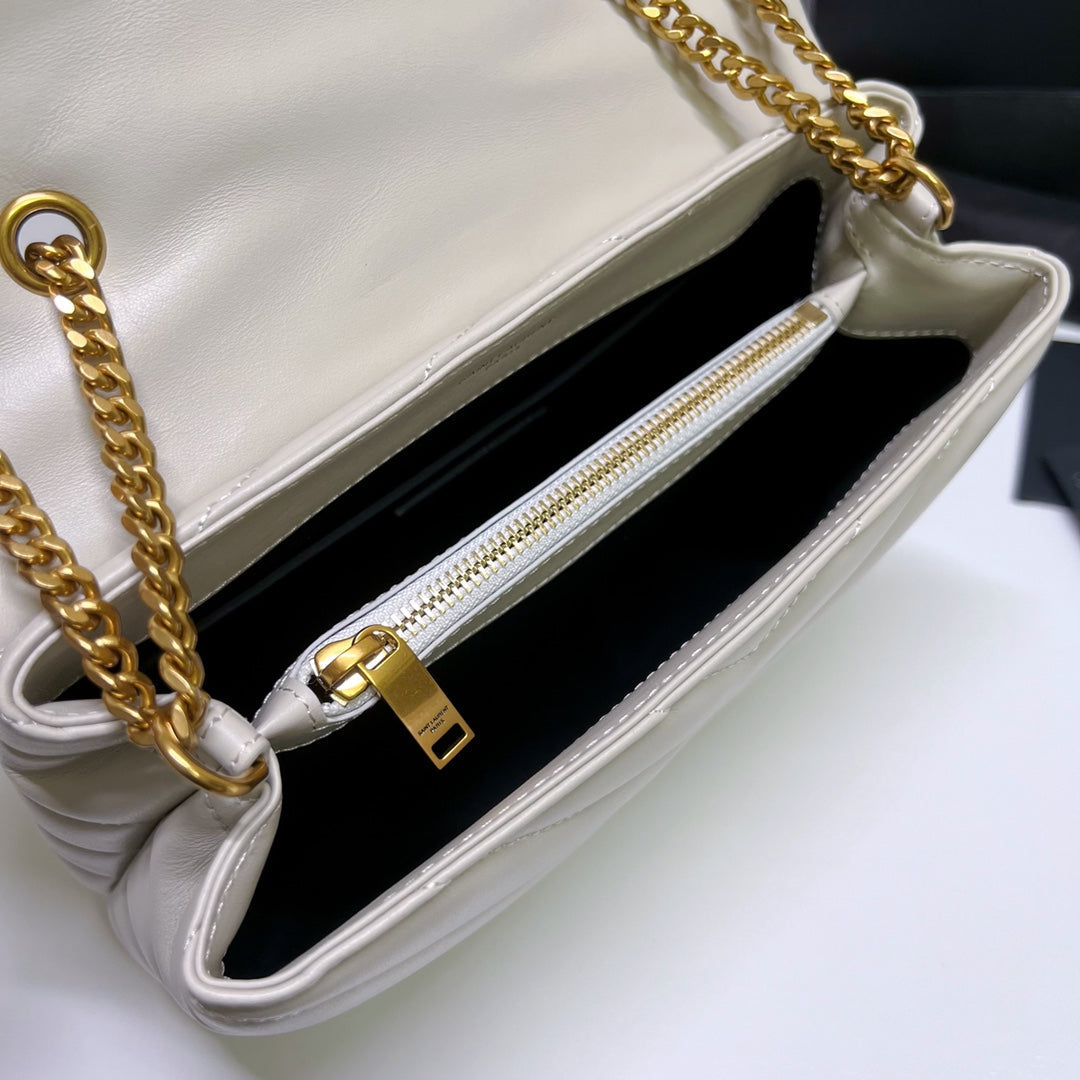 SAINT LAURENT LOULOU SMALL 25 IN WHITE LAMBSKIN GOLD HARDWARE