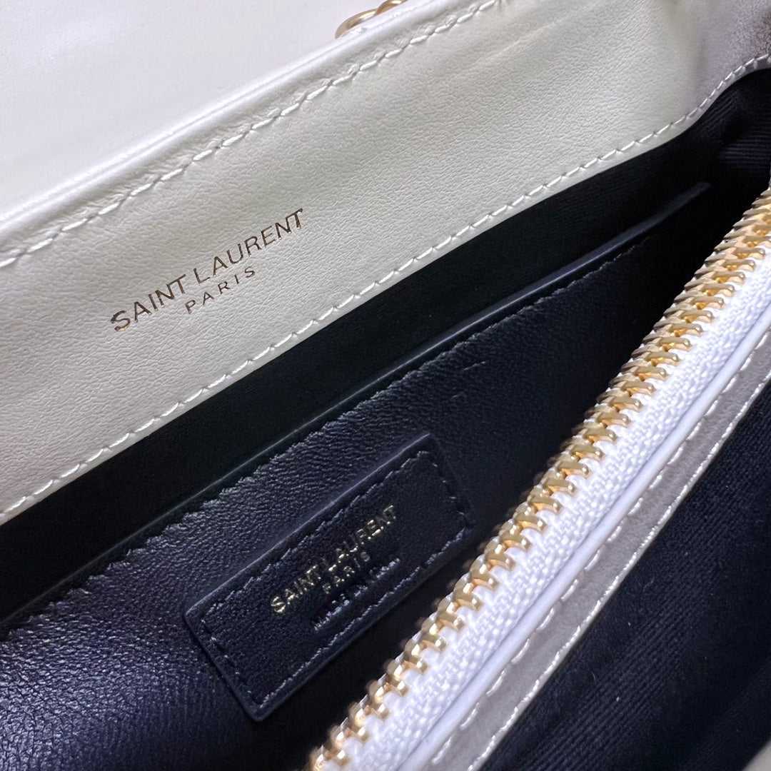 SAINT LAURENT LOULOU SMALL 25 IN WHITE LAMBSKIN GOLD HARDWARE