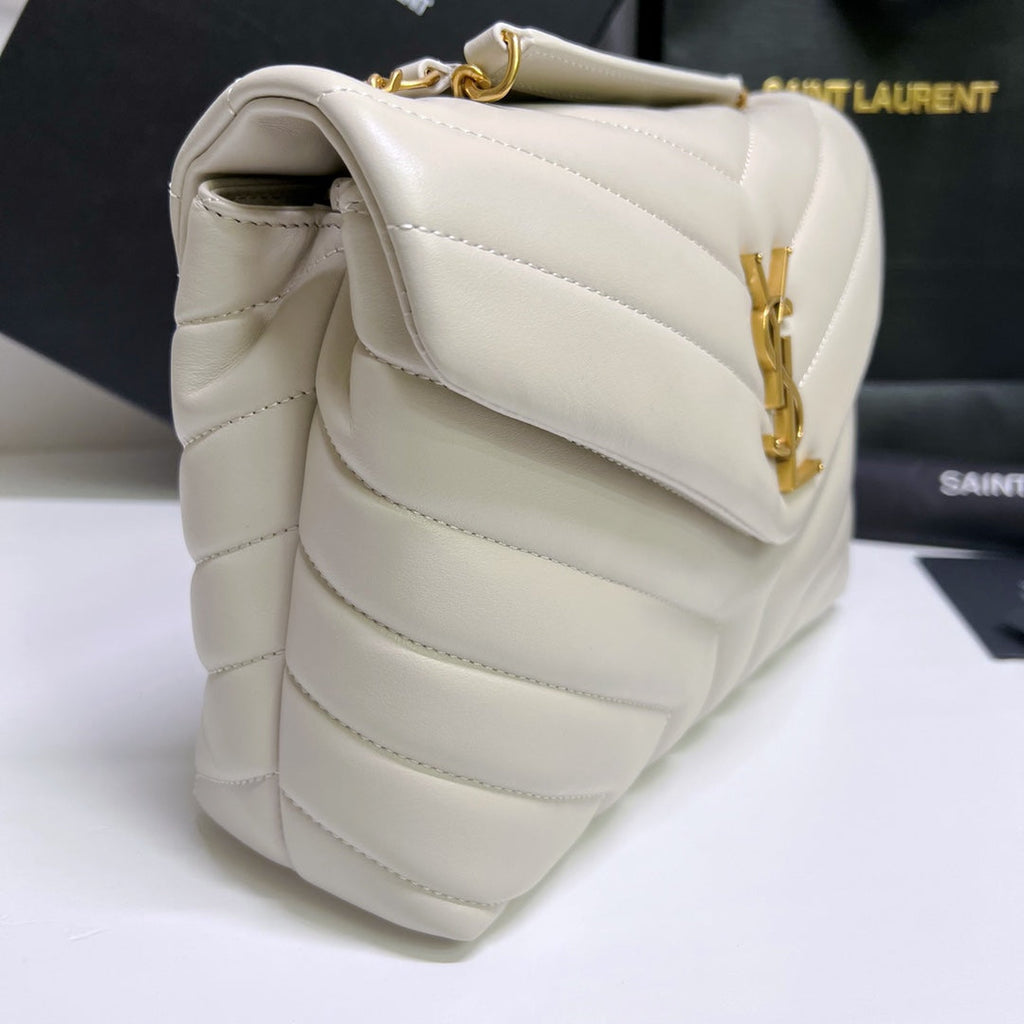 SAINT LAURENT LOULOU SMALL 25 IN WHITE LAMBSKIN GOLD HARDWARE
