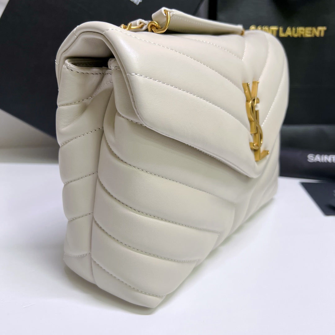 SAINT LAURENT LOULOU SMALL 25 IN WHITE LAMBSKIN GOLD HARDWARE