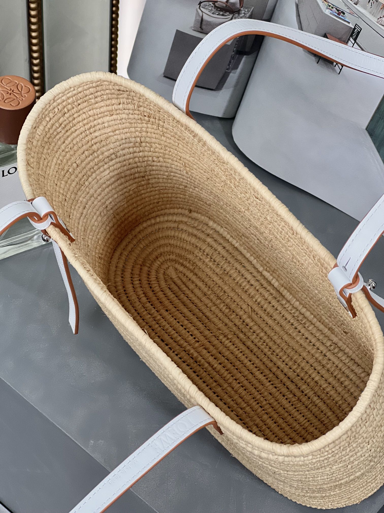 LOEWE SMALL SQUARE  28 BASKET BAG IN RAFFIA AND WHITE CALFSKIN