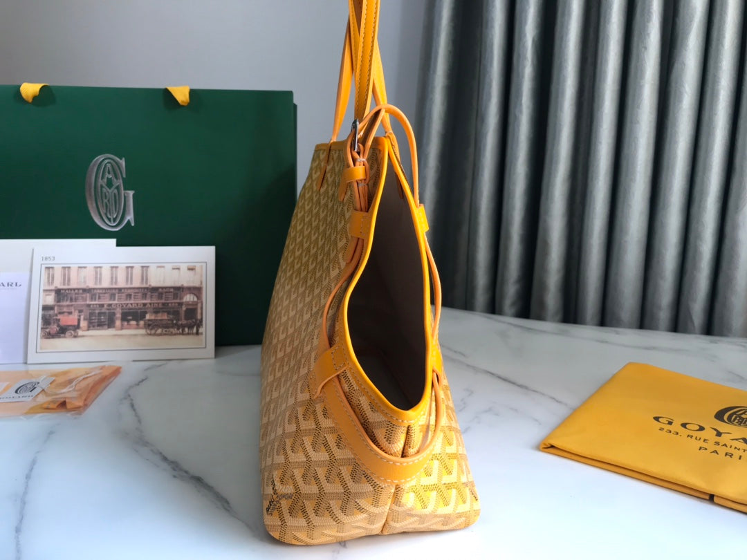 GOYARD CHIEN GRIS BAG 33 IN YELLOW GOYARDINE CANVAS AND CALFSKIN TRIM
