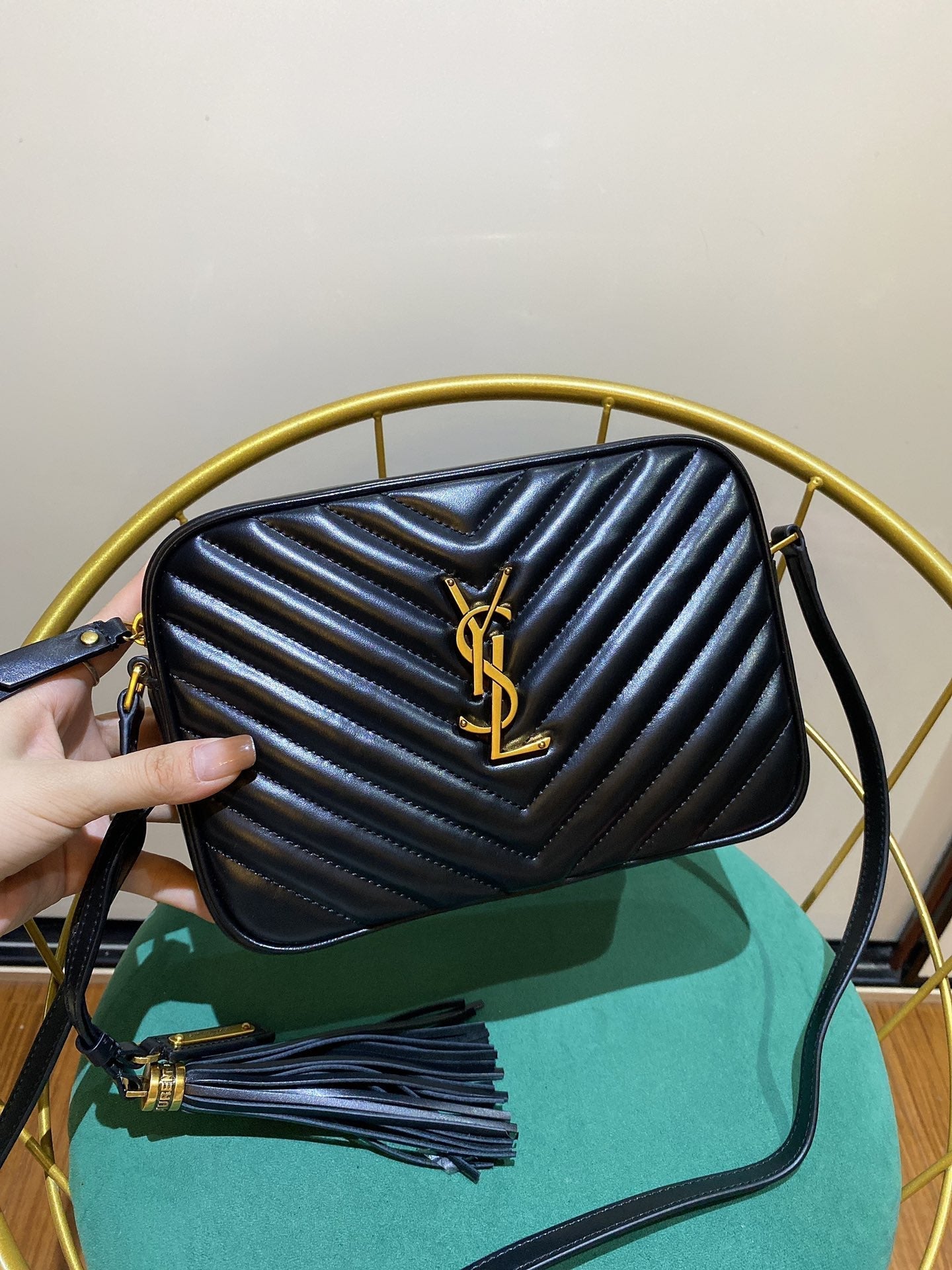 SAINT LAURENT LOU 23 CAMERA BAG IN BLACK/ GOLD QUILTED LEATHER