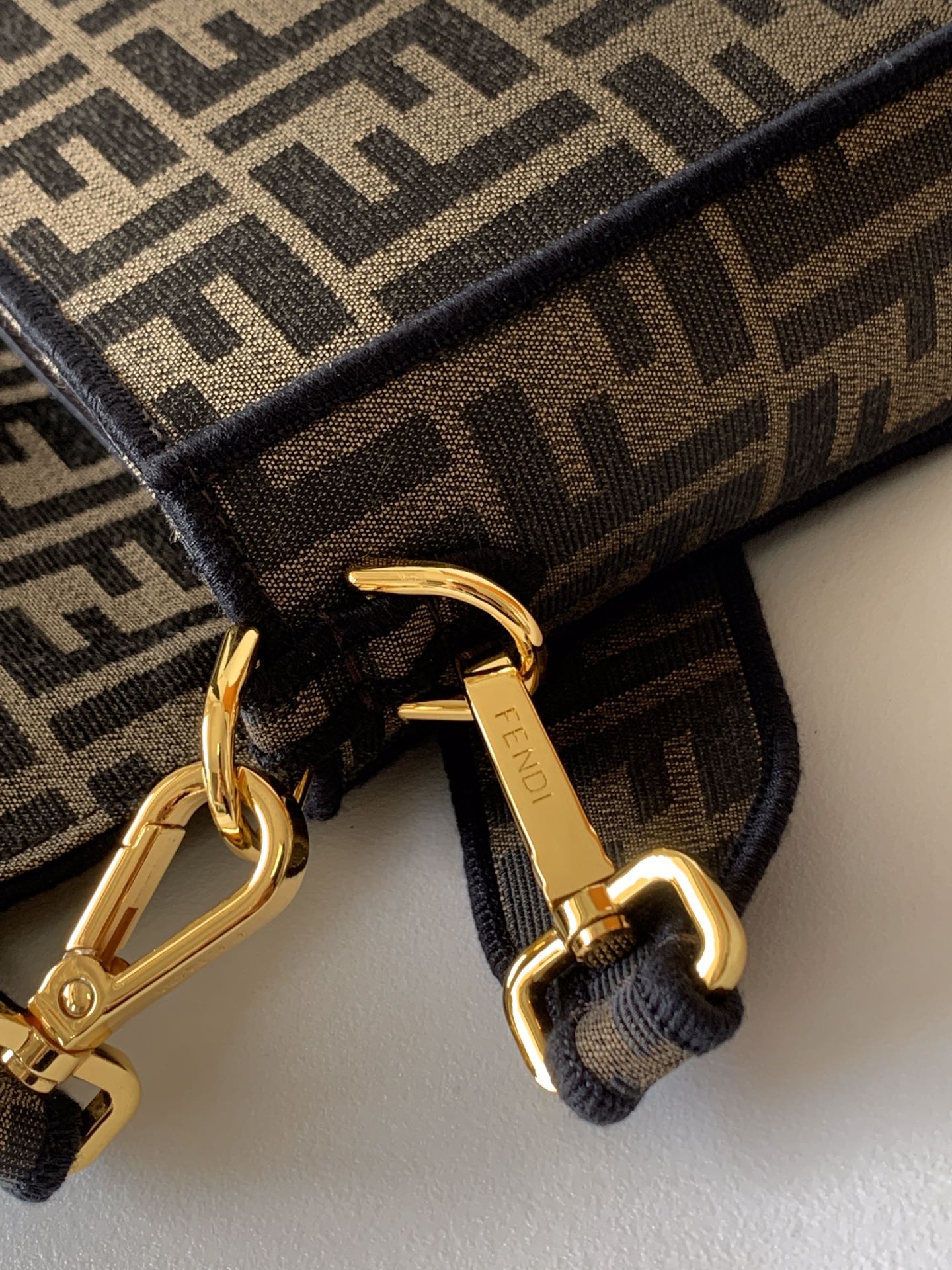 FENDI Fend Baguette 27 Brown FF Jacquard Fabric Bag Ghw