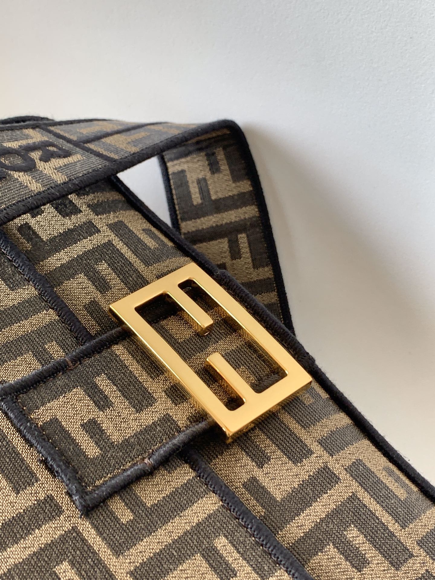 FENDI Fend Baguette 27 Brown FF Jacquard Fabric Bag Ghw