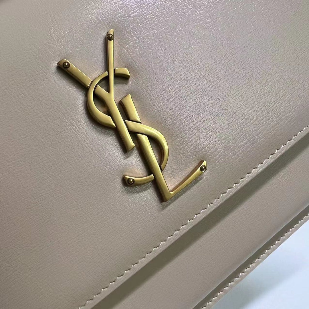 SAINT LAURENT SUNSET MEDIUM 22 IN BEIGE CALFSKIN GOLD HARDWARE