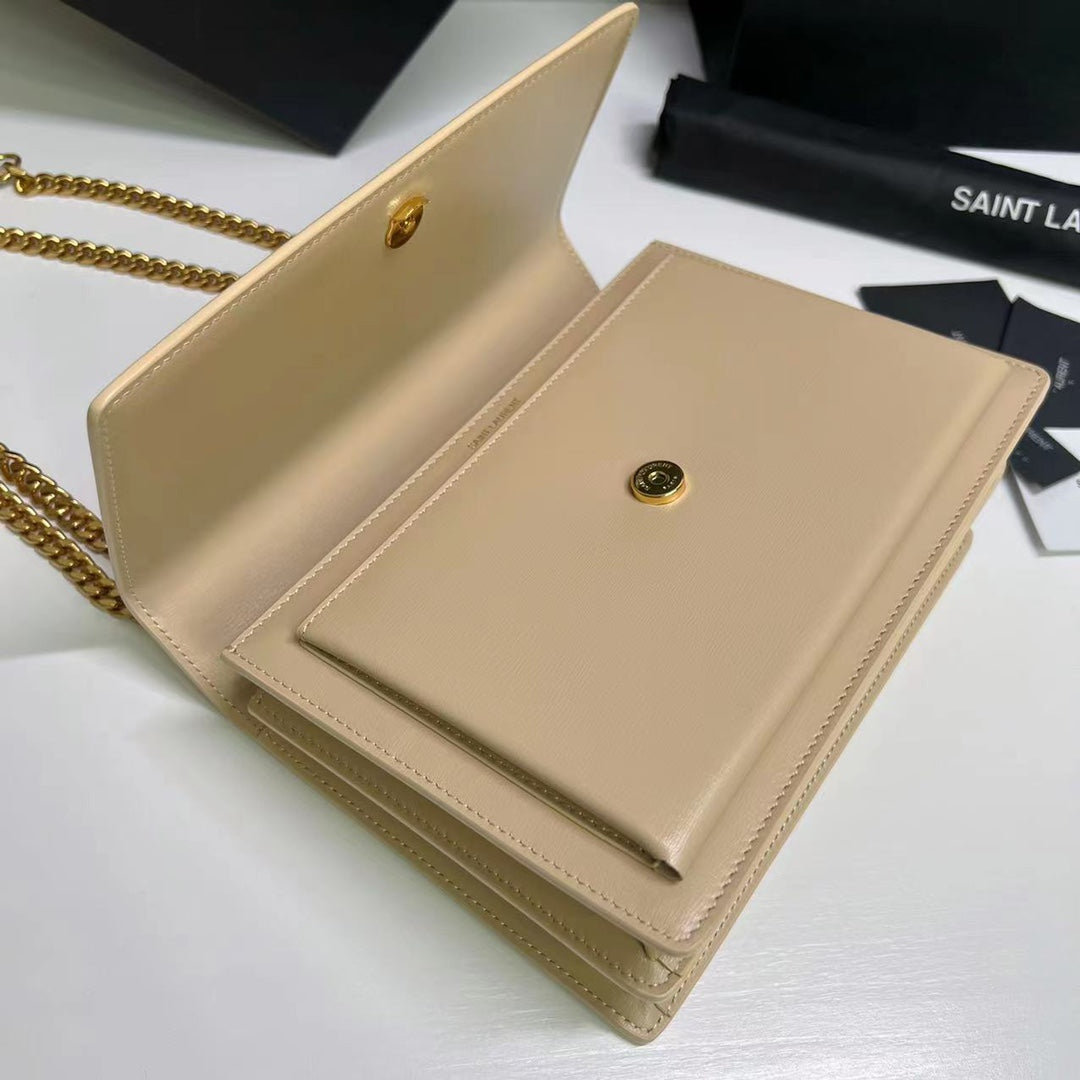 SAINT LAURENT SUNSET MEDIUM 22 IN BEIGE CALFSKIN GOLD HARDWARE