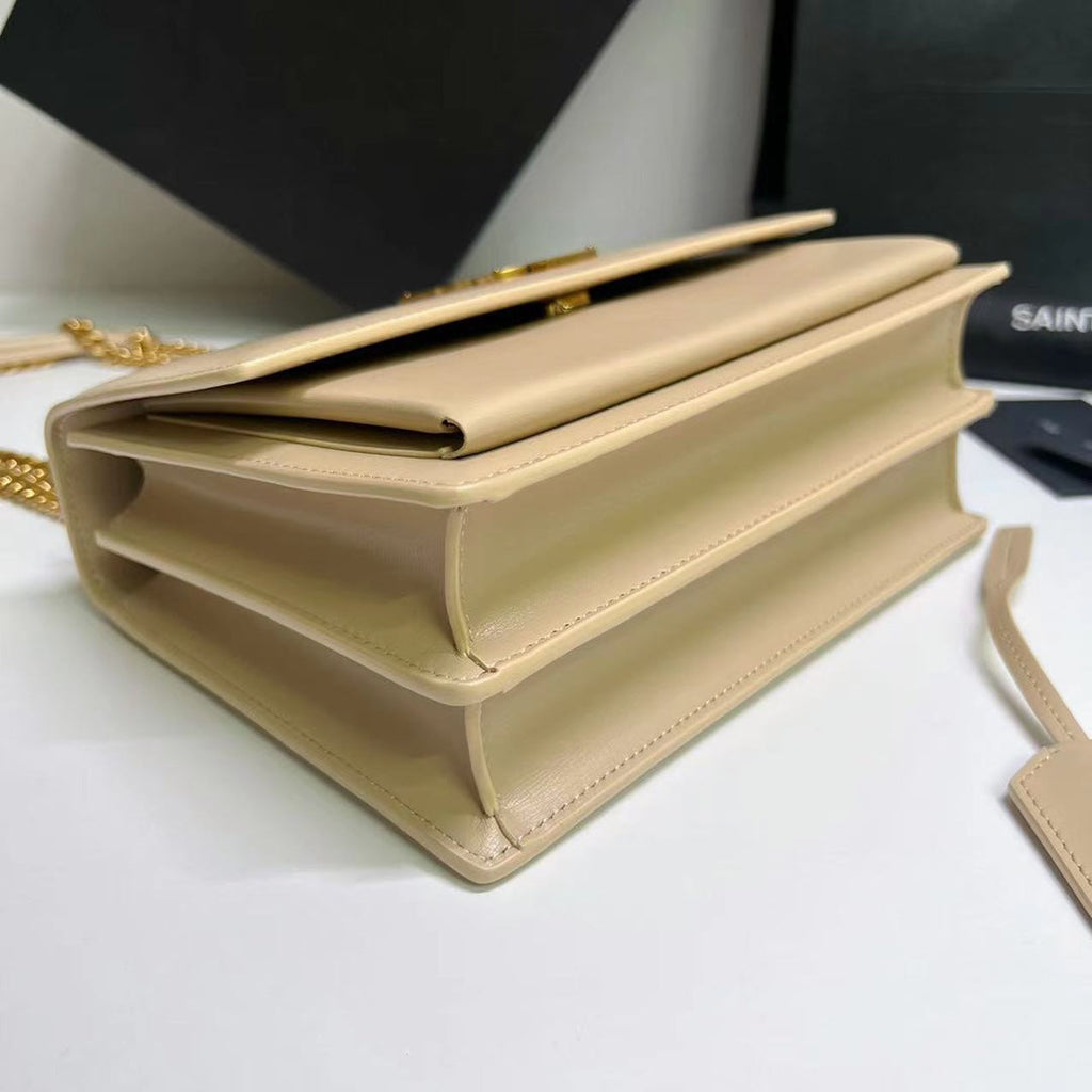 SAINT LAURENT SUNSET MEDIUM 22 IN BEIGE CALFSKIN GOLD HARDWARE