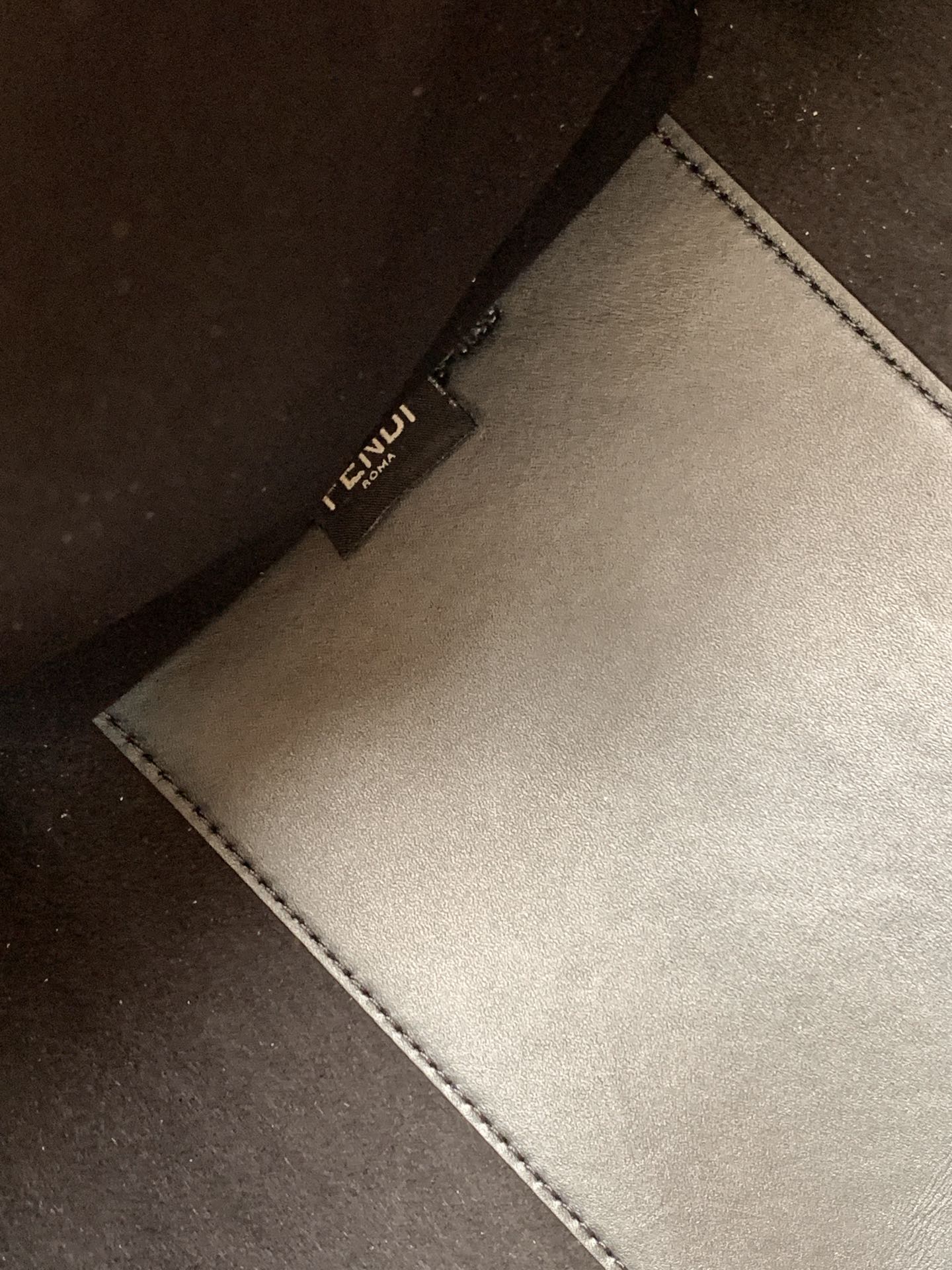 FENDI Fend Sunshine Medium Bag 35 Black Leather