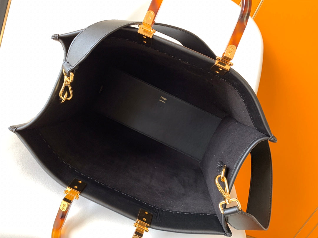 FENDI Fend Sunshine Medium Bag 35 Black Leather