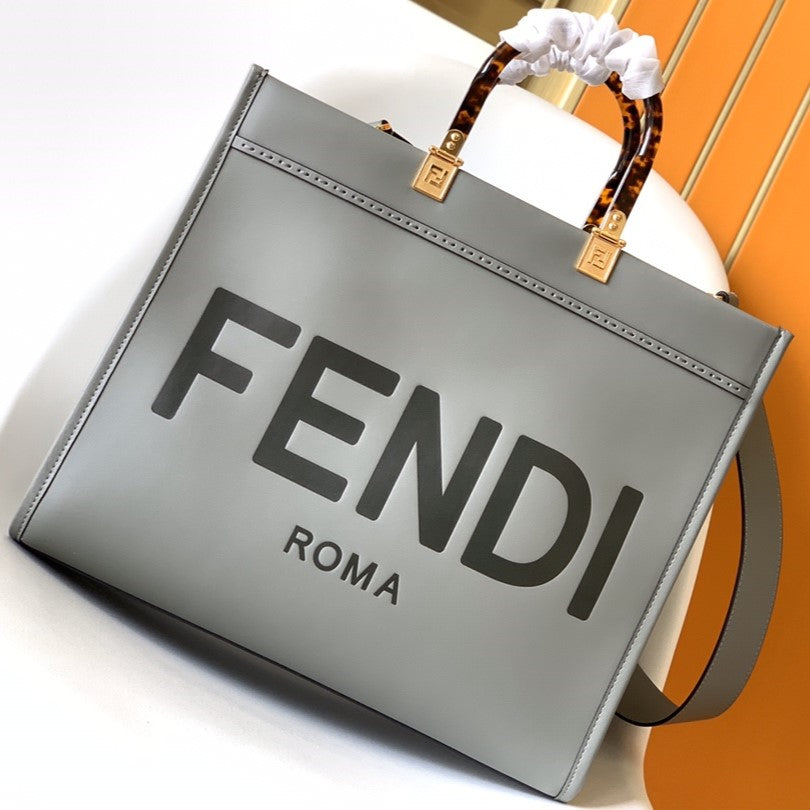 FENDI Fend Sunshine Medium Bag 35 Grey Leather