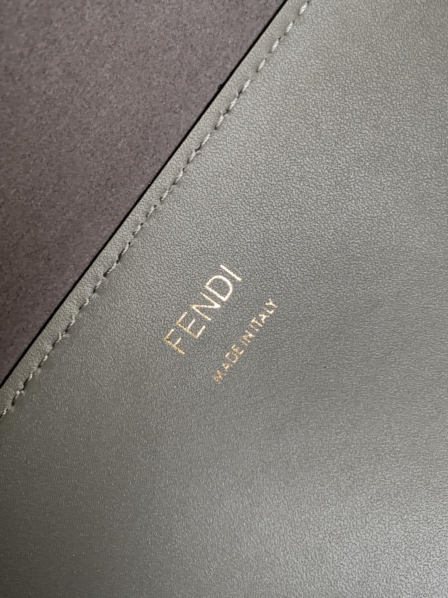FENDI Fend Sunshine Medium Bag 35 Grey Leather