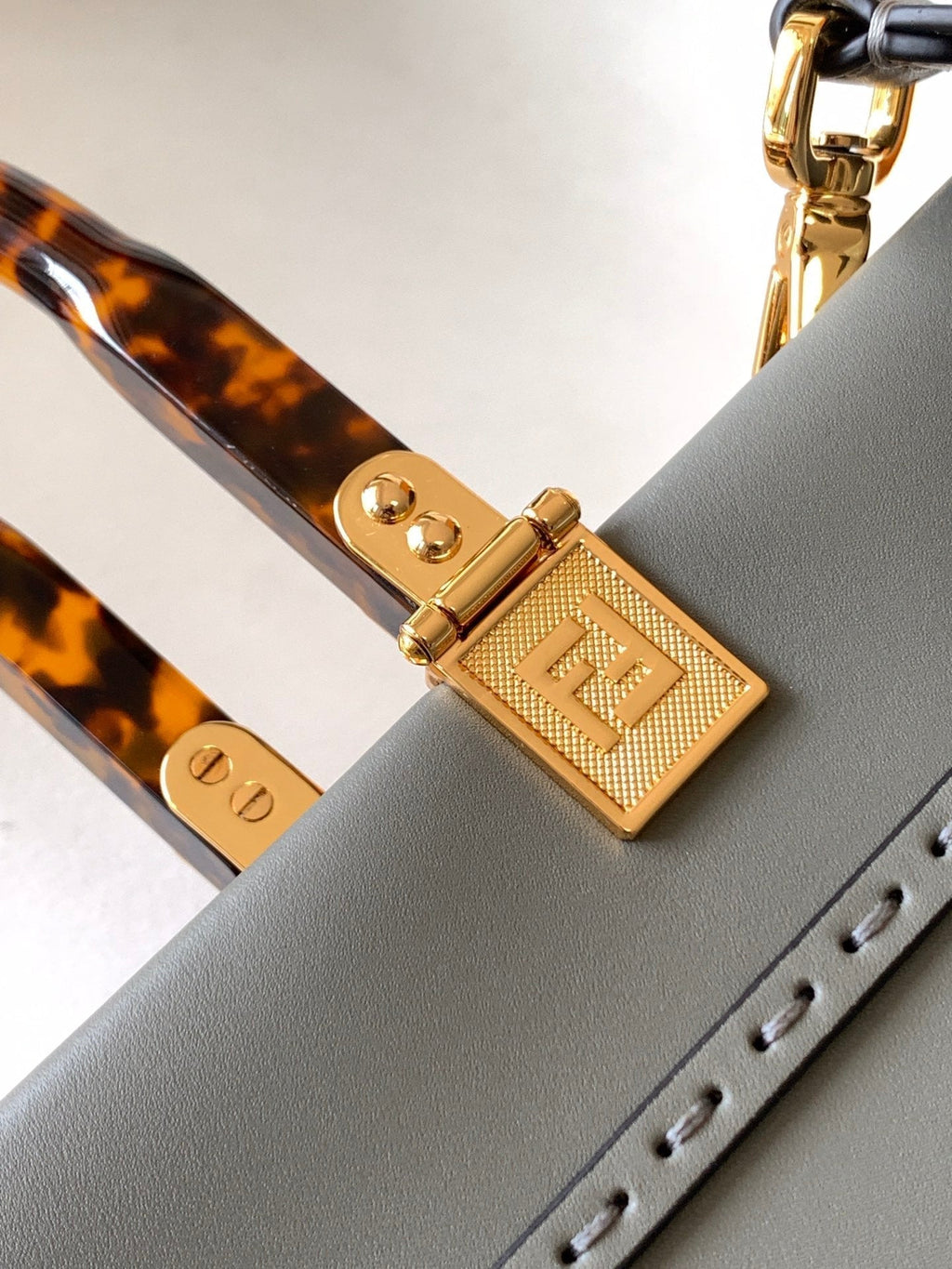 FENDI Fend Sunshine Medium Bag 35 Grey Leather