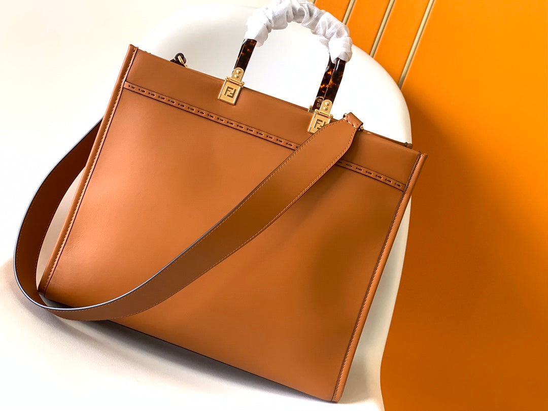 FENDI Fend Sunshine Medium Bag 35 Tan Leather