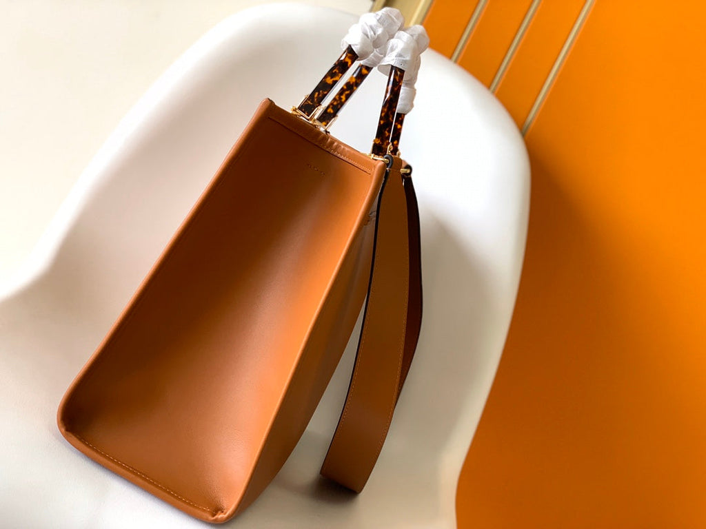 FENDI Fend Sunshine Medium Bag 35 Tan Leather