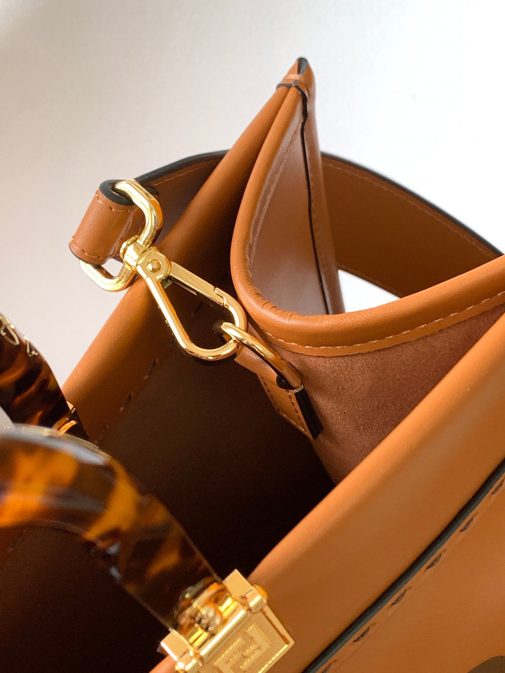FENDI Fend Sunshine Medium Bag 35 Tan Leather
