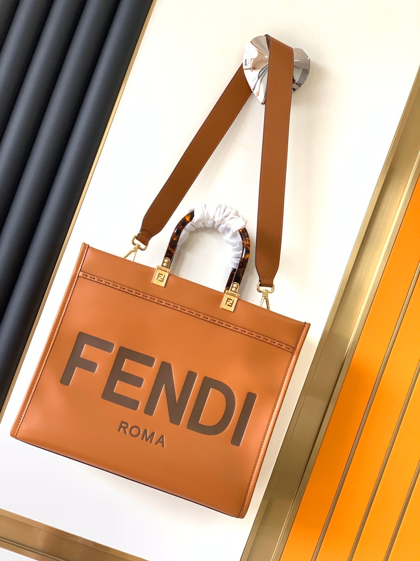 FENDI Fend Sunshine Medium Bag 35 Tan Leather
