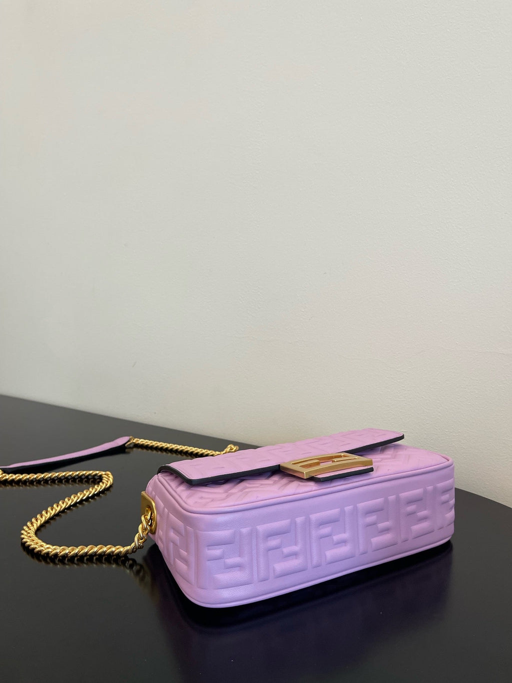 FENDI Fend Baguette 24 Bag With FF Motif Lavender Leather Ghw