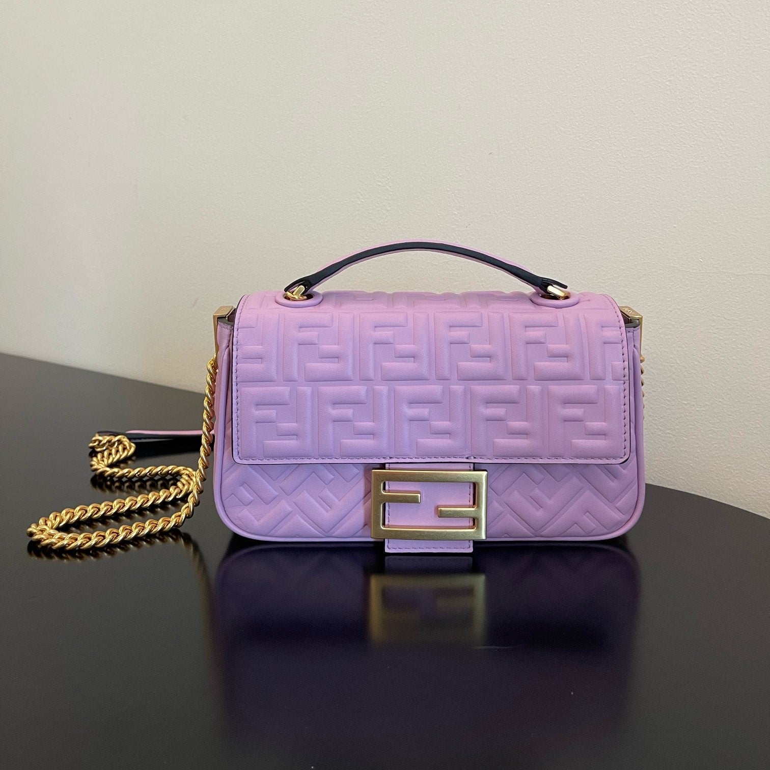 FENDI Fend Baguette 24 Bag With FF Motif Lavender Leather Ghw