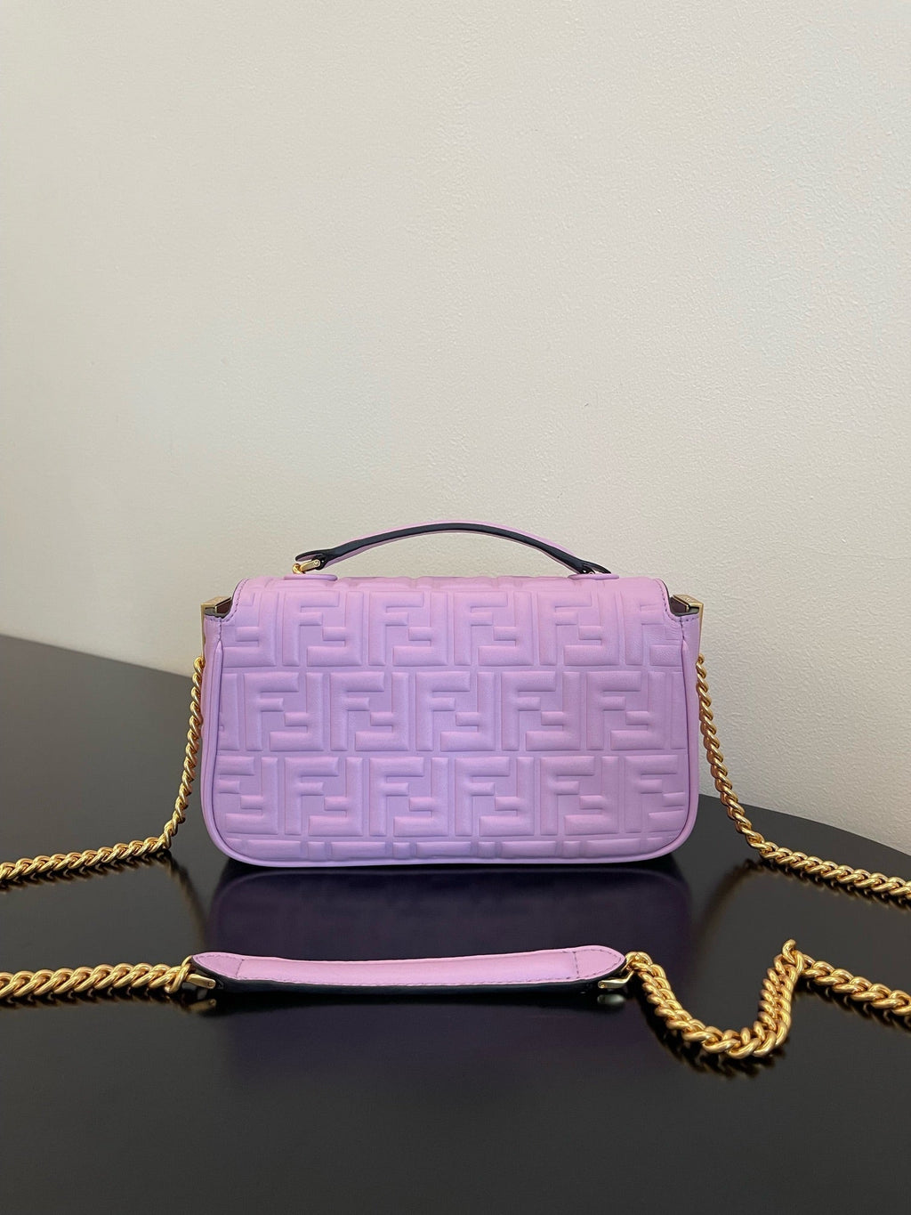 FENDI Fend Baguette 24 Bag With FF Motif Lavender Leather Ghw