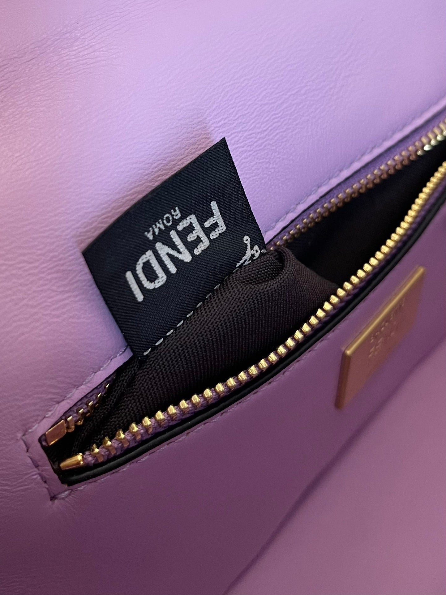 FENDI Fend Baguette 24 Bag With FF Motif Lavender Leather Ghw