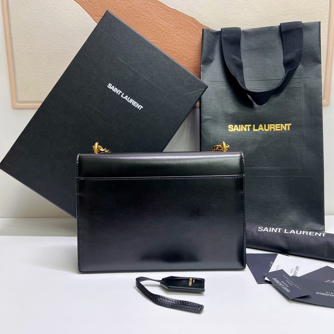 SAINT LAURENT SUNSET MEDIUM 22 IN BLACK CALFSKIN GOLD HARDWARE