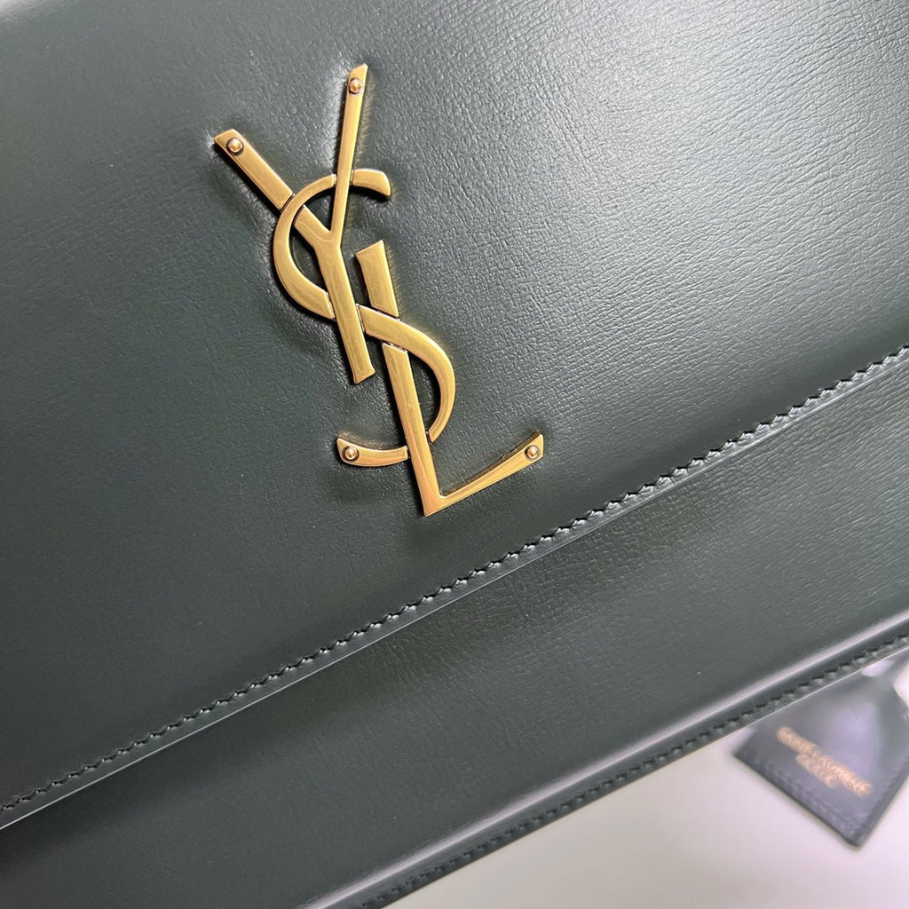 SAINT LAURENT SUNSET MEDIUM 22 IN DARK GREEN CALFSKIN GOLD HARDWARE