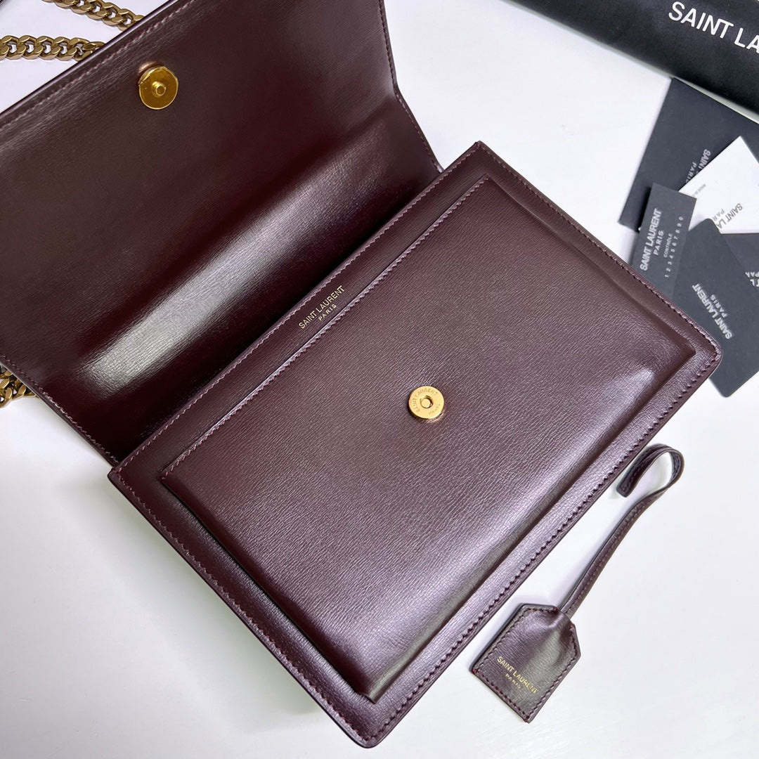 SAINT LAURENT SUNSET MEDIUM 22 IN MAROON CALFSKIN GOLD HARDWARE