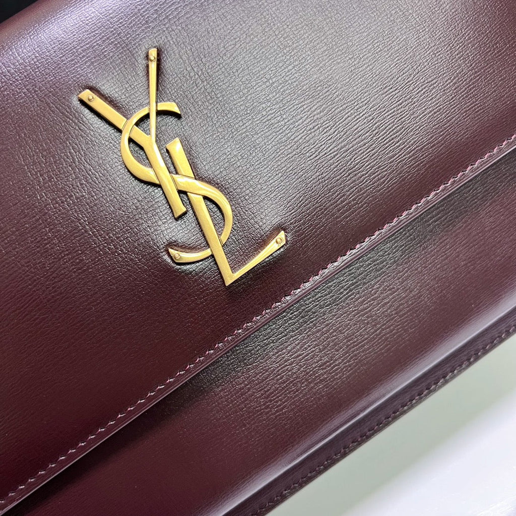SAINT LAURENT SUNSET MEDIUM 22 IN MAROON CALFSKIN GOLD HARDWARE