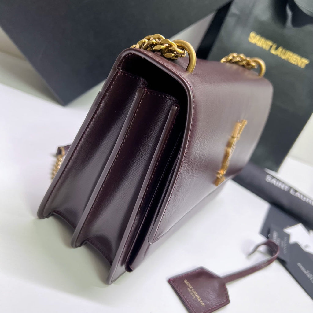 SAINT LAURENT SUNSET MEDIUM 22 IN MAROON CALFSKIN GOLD HARDWARE