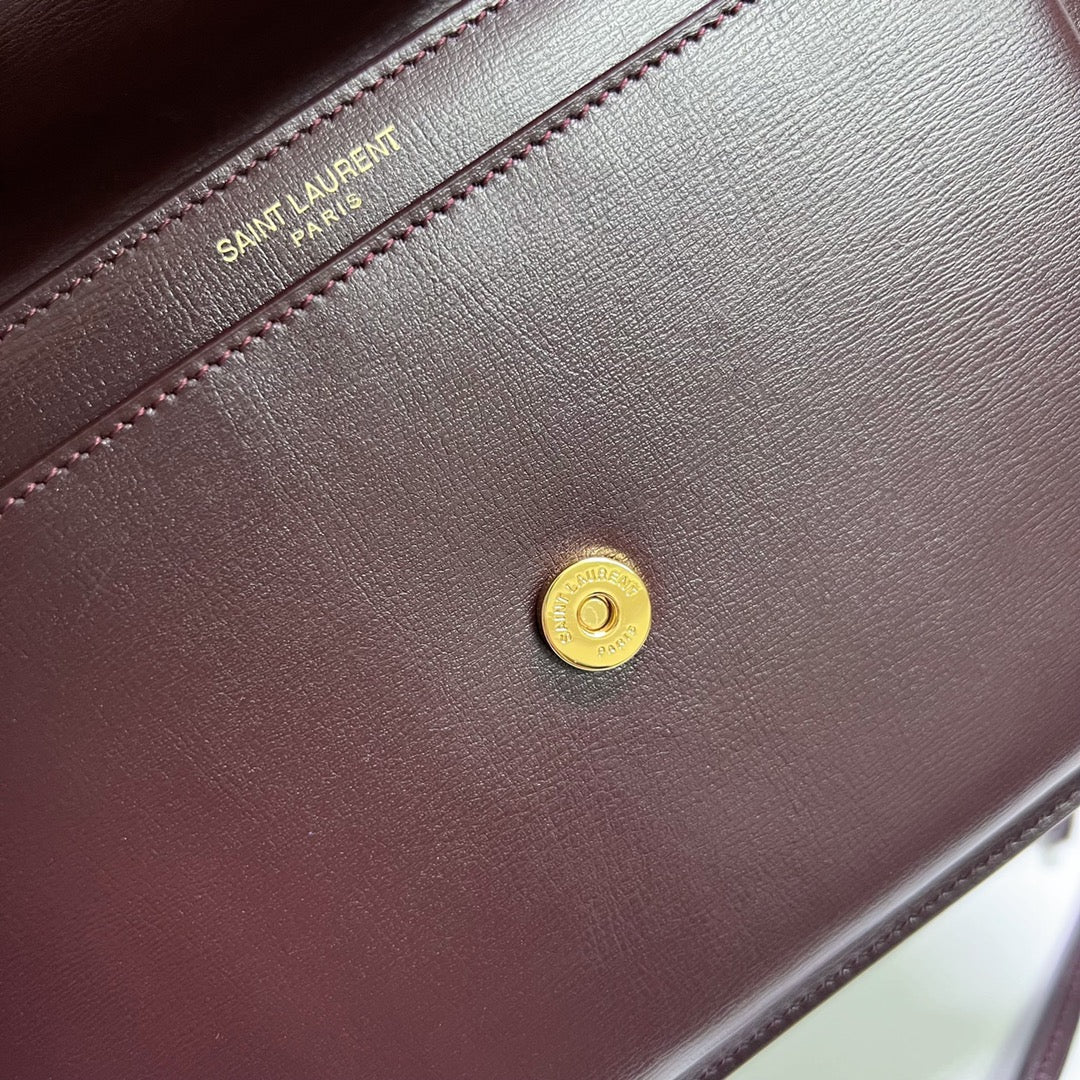 SAINT LAURENT SUNSET MEDIUM 22 IN MAROON CALFSKIN GOLD HARDWARE