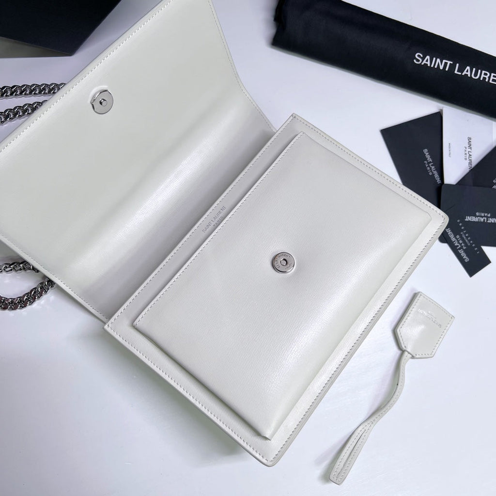 SAINT LAURENT SUNSET MEDIUM 22 IN WHITE CALFSKIN SILVER HARDWARE