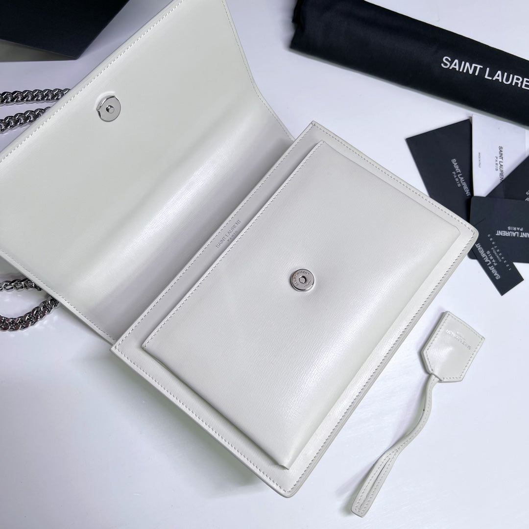 SAINT LAURENT SUNSET MEDIUM 22 IN WHITE CALFSKIN SILVER HARDWARE