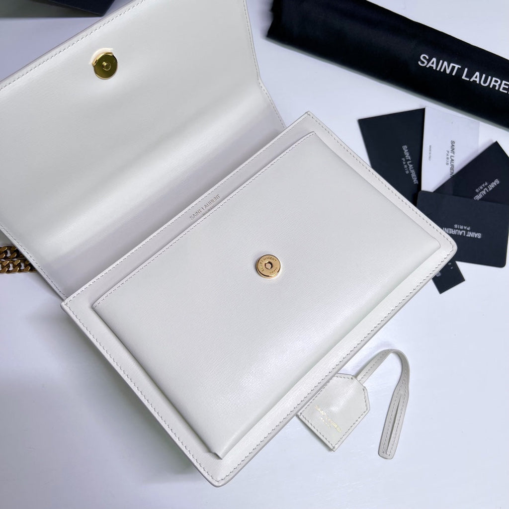 SAINT LAURENT SUNSET MEDIUM 22 IN WHITE CALFSKIN GOLD HARDWARE