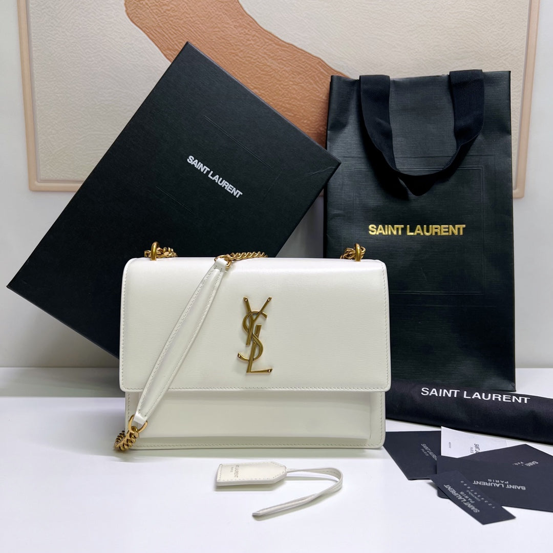 SAINT LAURENT SUNSET MEDIUM 22 IN WHITE CALFSKIN GOLD HARDWARE