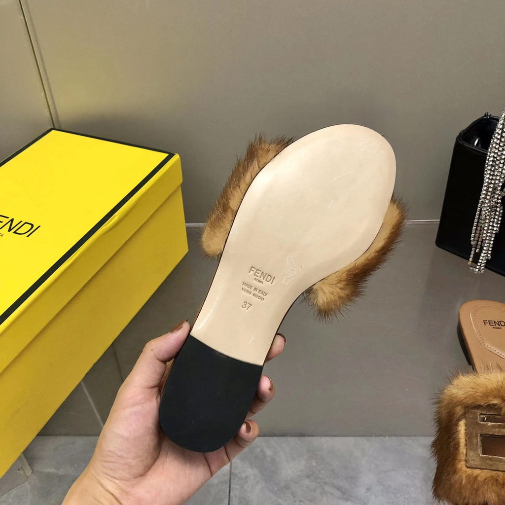 FENDI BAGUETTE MINK SLIDE SLIPPER IN SEPIA BROWN FUR