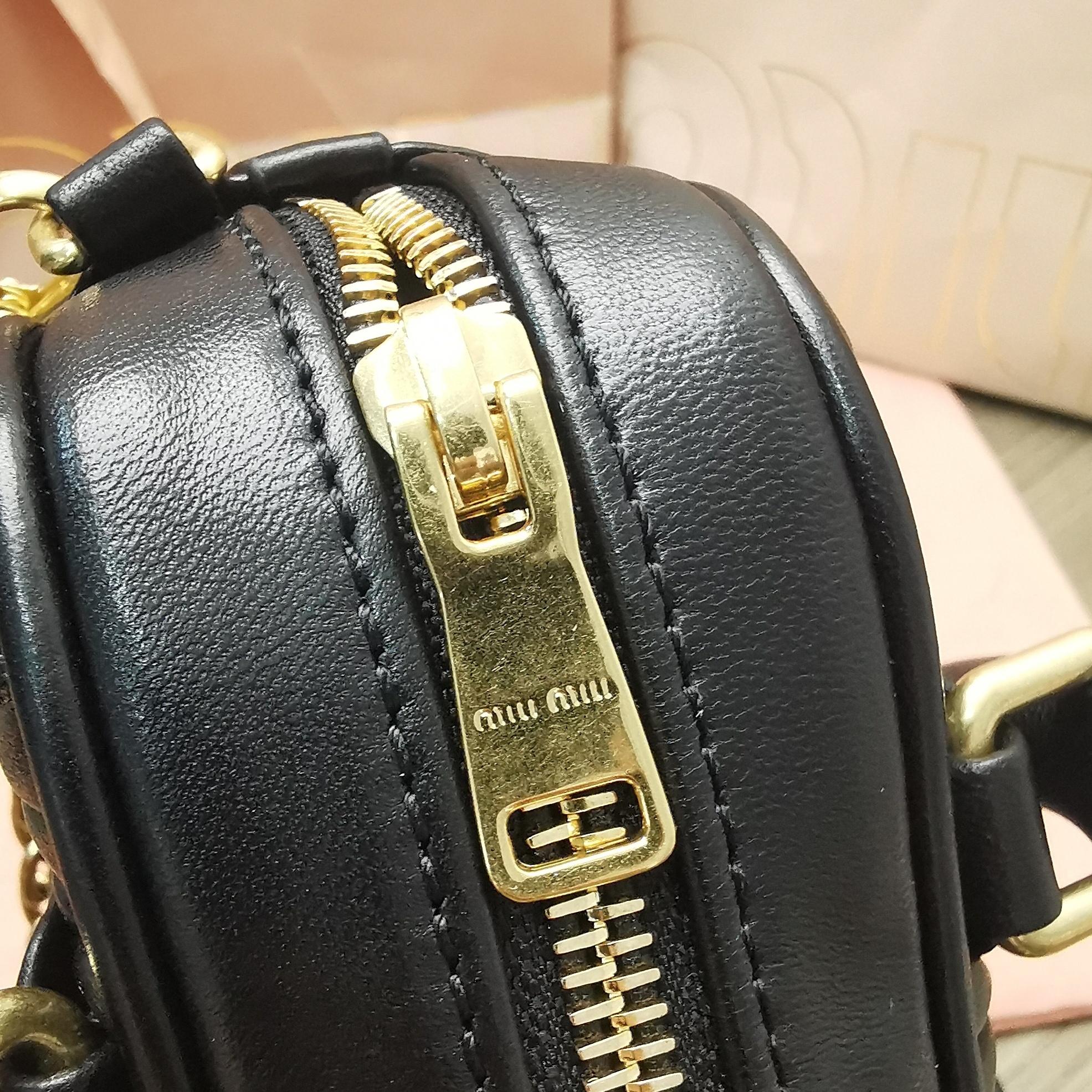 MIU MIU TOO PRETTY 17 HANDBAG BLACK LAMBSKIN