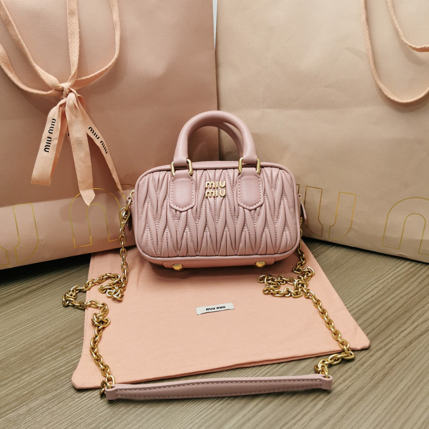 MIU MIU TOO PRETTY 17 HANDBAG IN LIGHT PINK LAMBSKIN