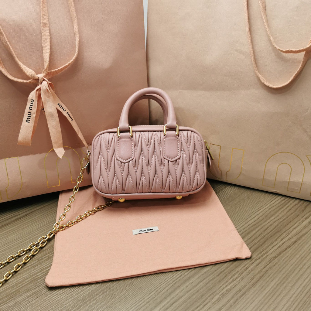 MIU MIU TOO PRETTY 17 HANDBAG IN LIGHT PINK LAMBSKIN