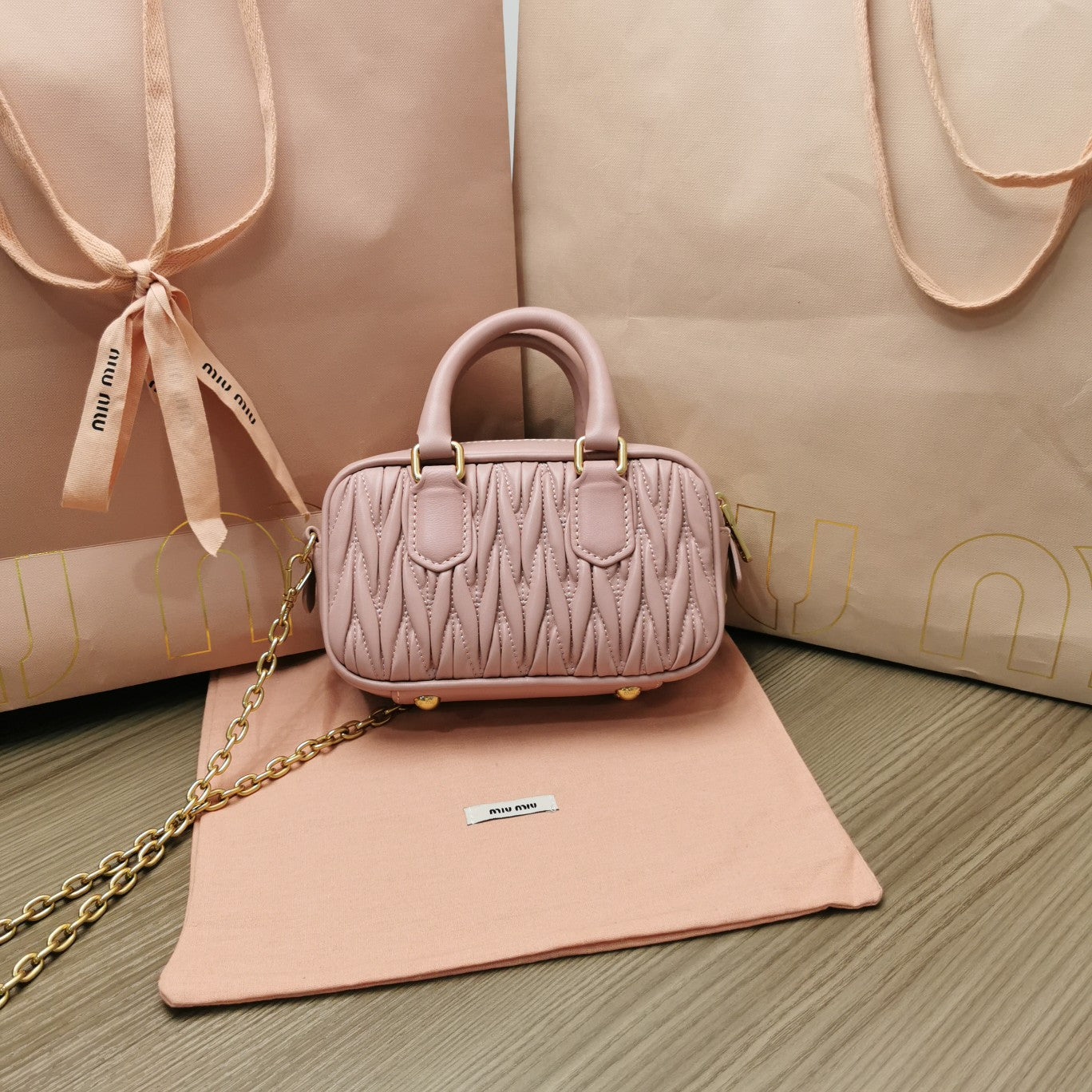 MIU MIU TOO PRETTY 17 HANDBAG IN LIGHT PINK LAMBSKIN