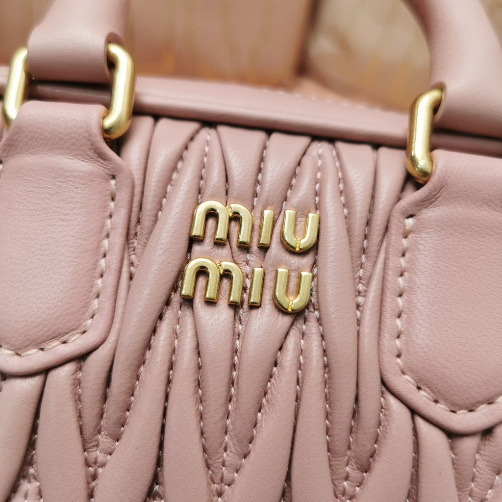 MIU MIU TOO PRETTY 17 HANDBAG IN LIGHT PINK LAMBSKIN