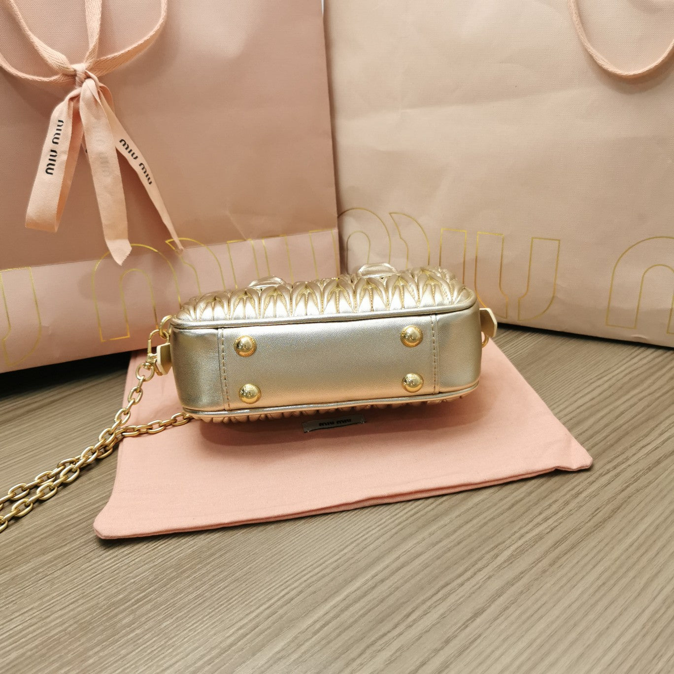 MIU MIU TOO PRETTY 17 HANDBAG GOLDEN LAMBSKIN