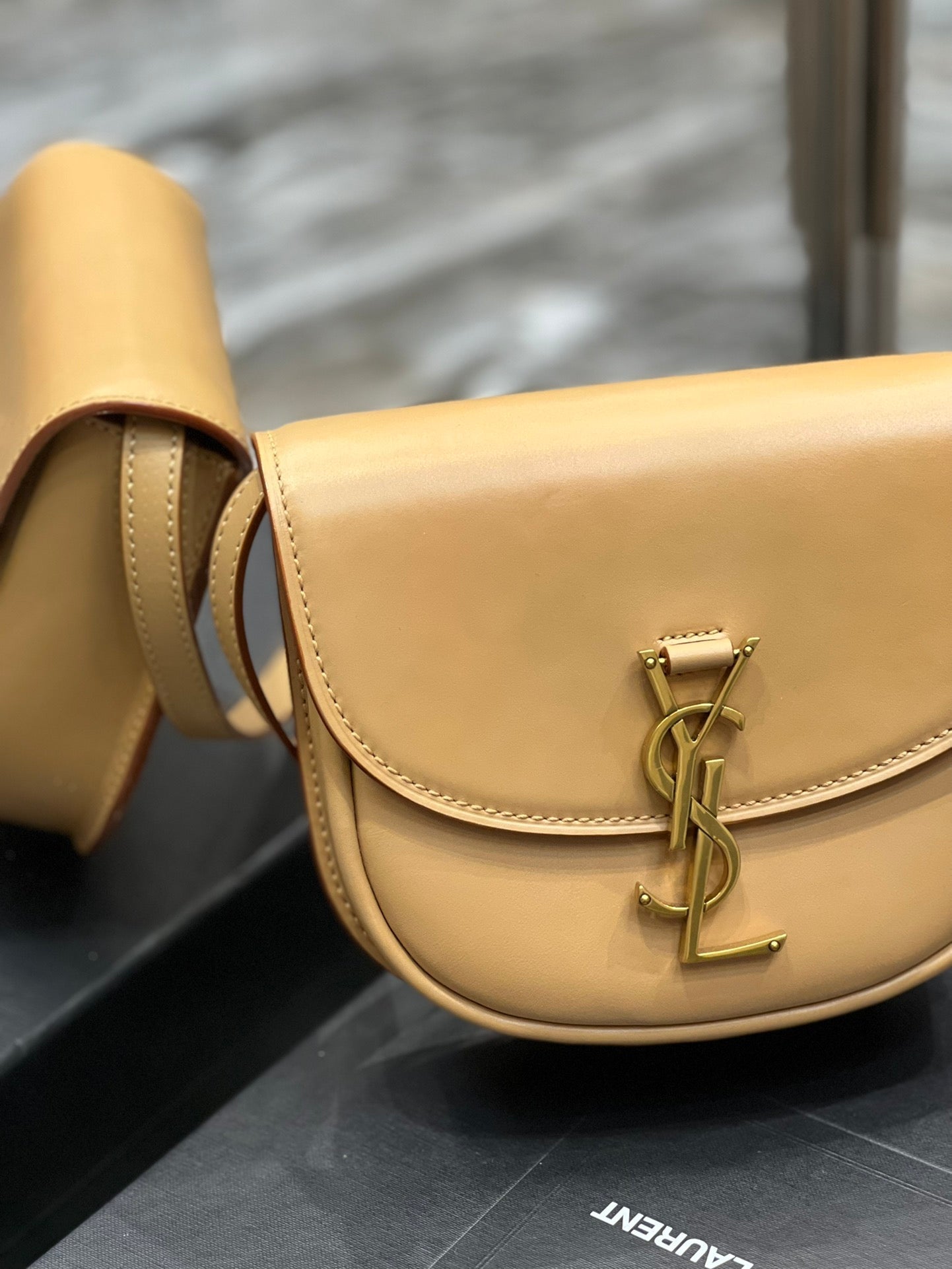 SAINT LAURENT KAIA SMALL 18 HANDBAG IN YELLOW CREAM CALFSKIN