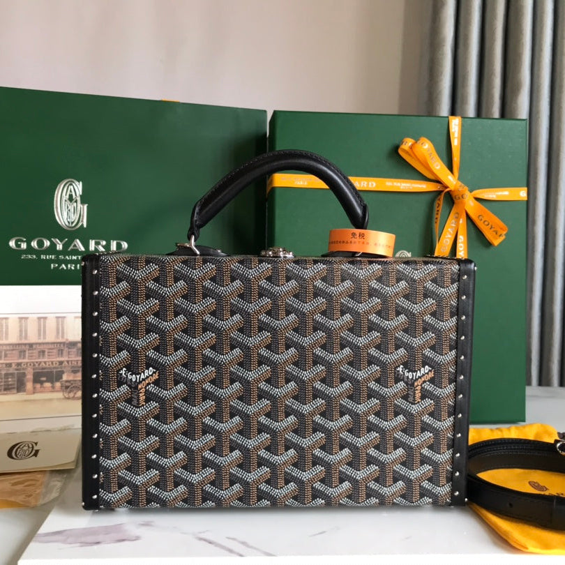 GOYARD GRAND HÔTEL TRUNK BAG 24 IN BLACK GOYARDINE CANVAS AND CALFSKIN