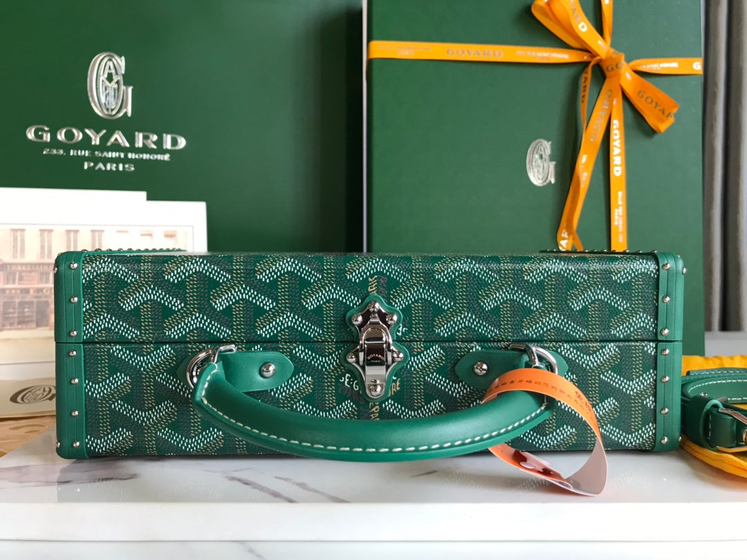 GOYARD GRAND HÔTEL TRUNK BAG 24 IN GREEN GOYARDINE CANVAS AND CALFSKIN