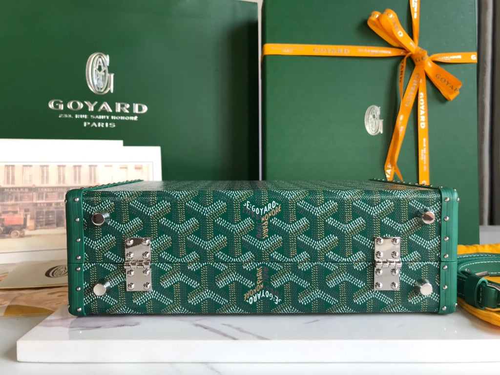 GOYARD GRAND HÔTEL TRUNK BAG 24 IN GREEN GOYARDINE CANVAS AND CALFSKIN