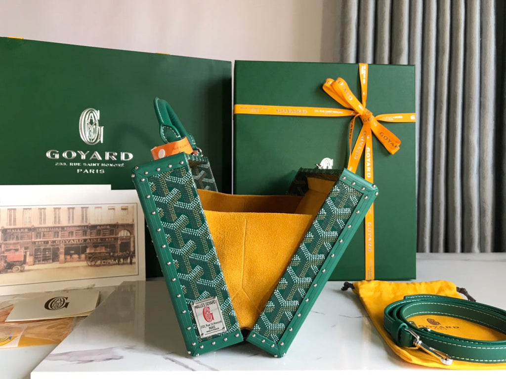 GOYARD GRAND HÔTEL TRUNK BAG 24 IN GREEN GOYARDINE CANVAS AND CALFSKIN