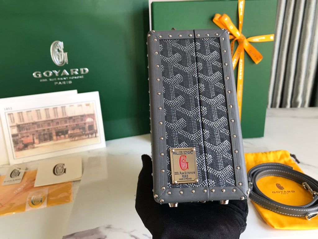 GOYARD GRAND HÔTEL TRUNK BAG 24 IN GREY BLACK GOYARDINE CANVAS AND CALFSKIN